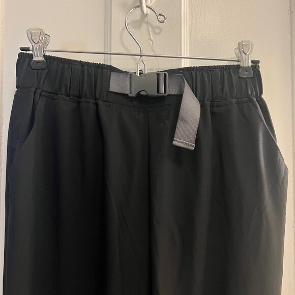 SALE!!!  forever 21 cargo/utility nylon jogger size small - Picture 4 of 9